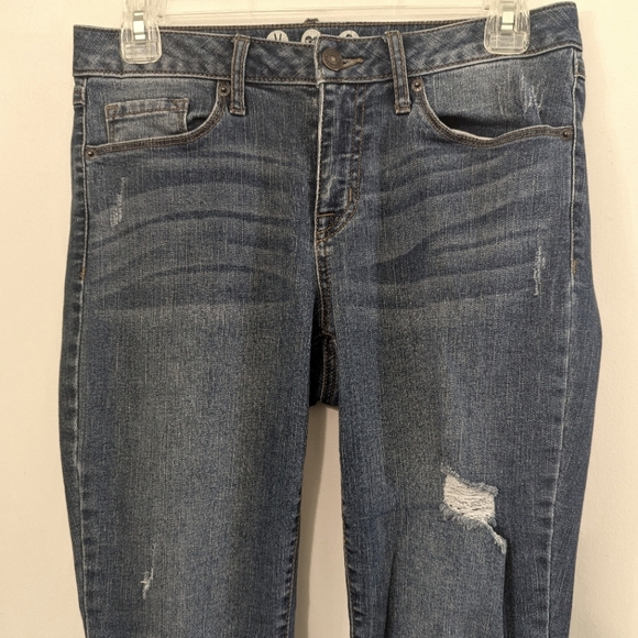 LN Peace, Love, Eco by: Rewash Distressed Jeans Size 7 - Picture 2 of 5